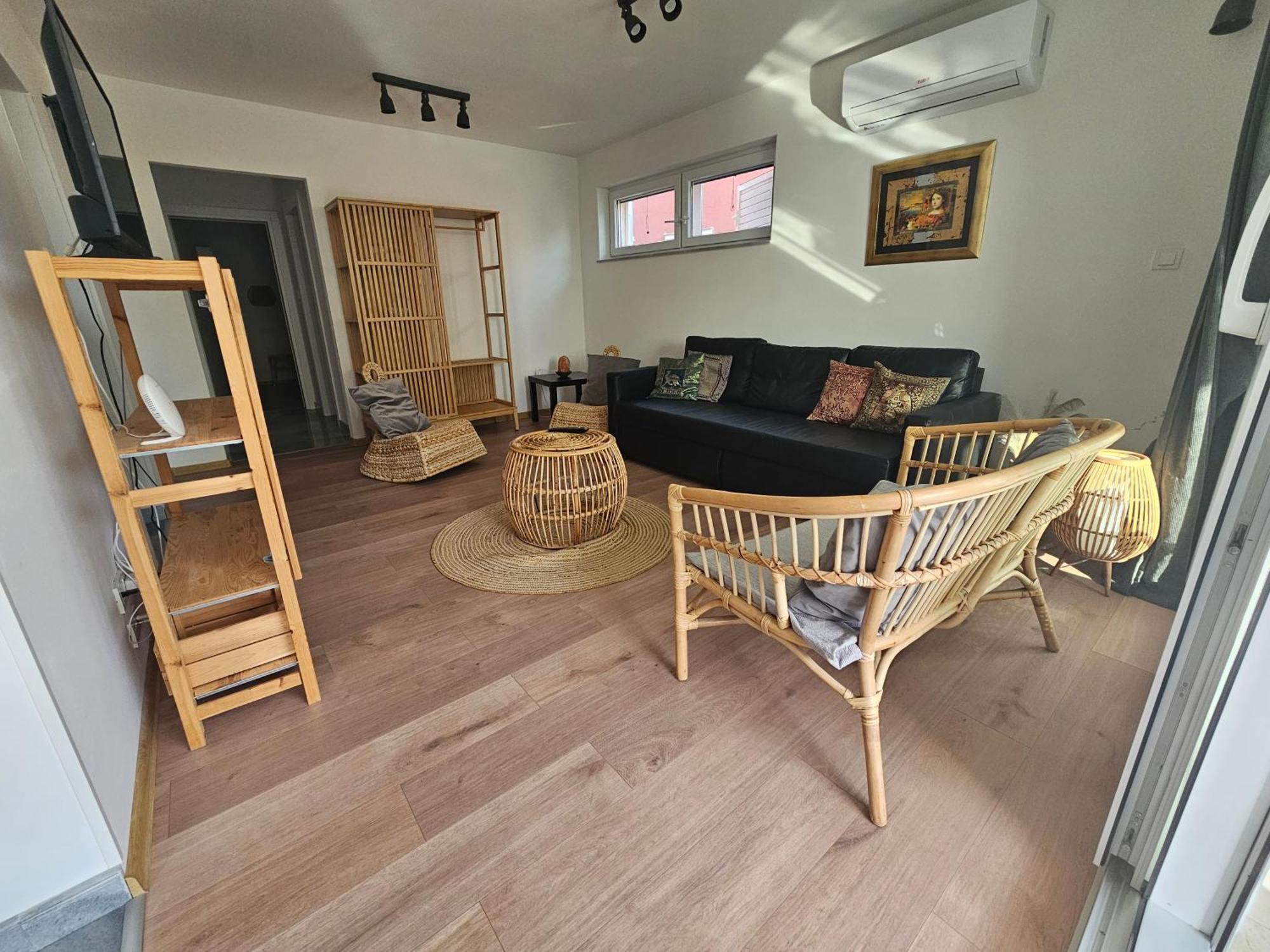 Vila Regina Apartment Rex With Swimming Pool Jezera Dış mekan fotoğraf