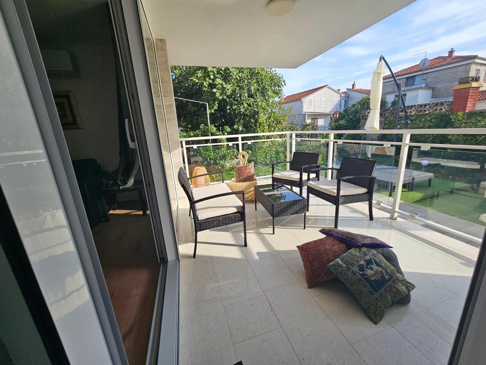 Vila Regina Apartment Rex With Swimming Pool Jezera Dış mekan fotoğraf
