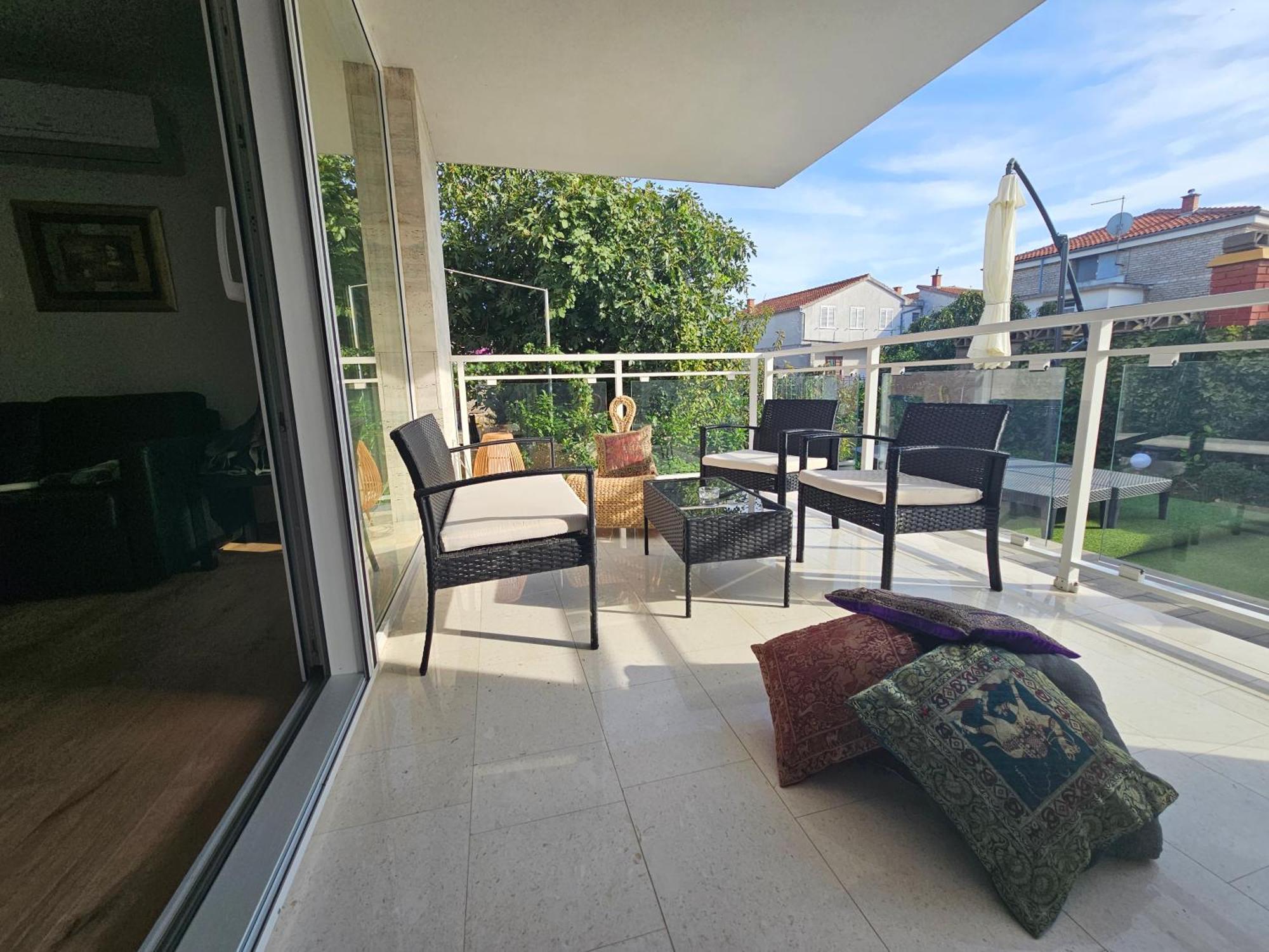 Vila Regina Apartment Rex With Swimming Pool Jezera Dış mekan fotoğraf