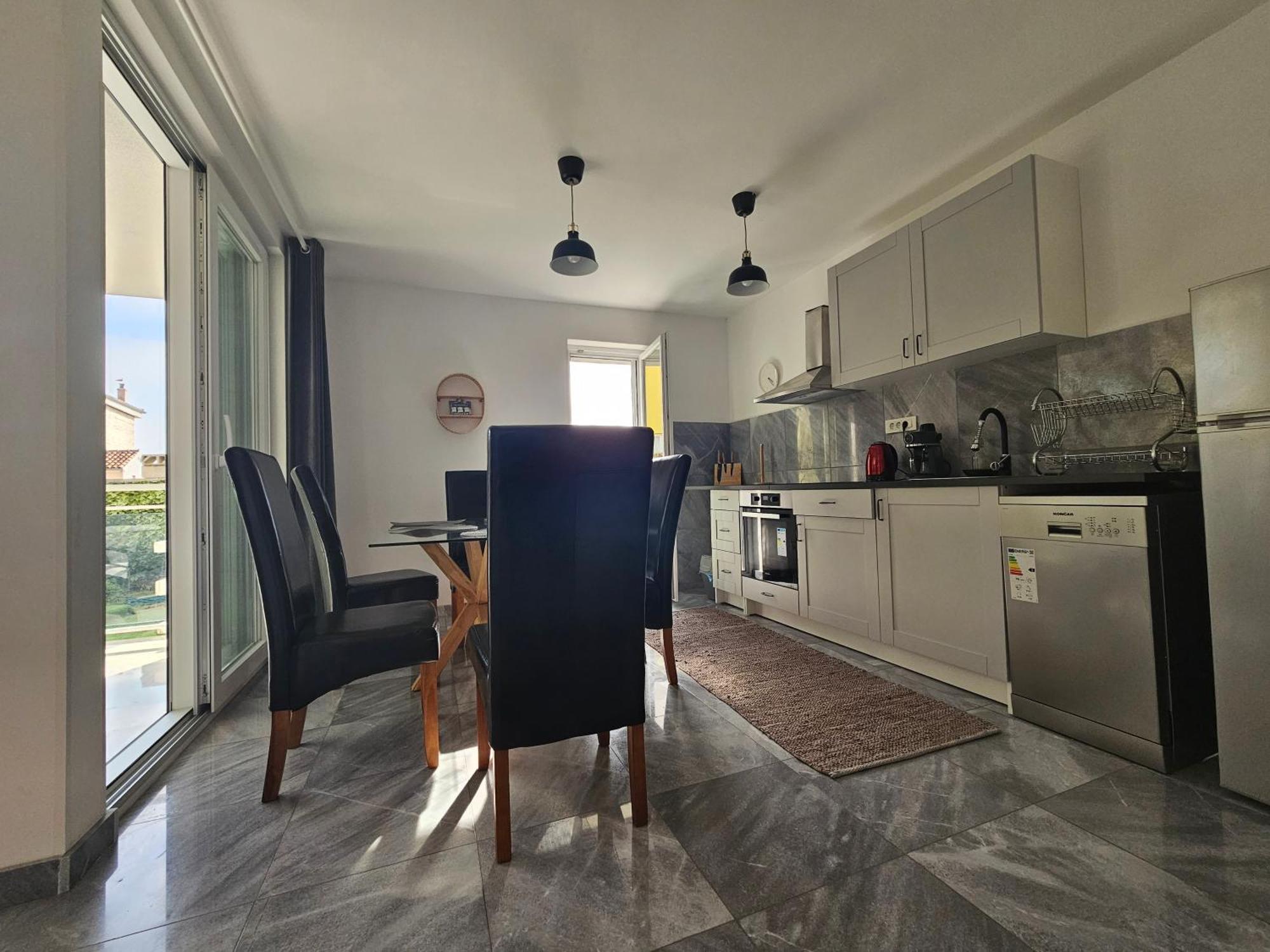 Vila Regina Apartment Rex With Swimming Pool Jezera Dış mekan fotoğraf